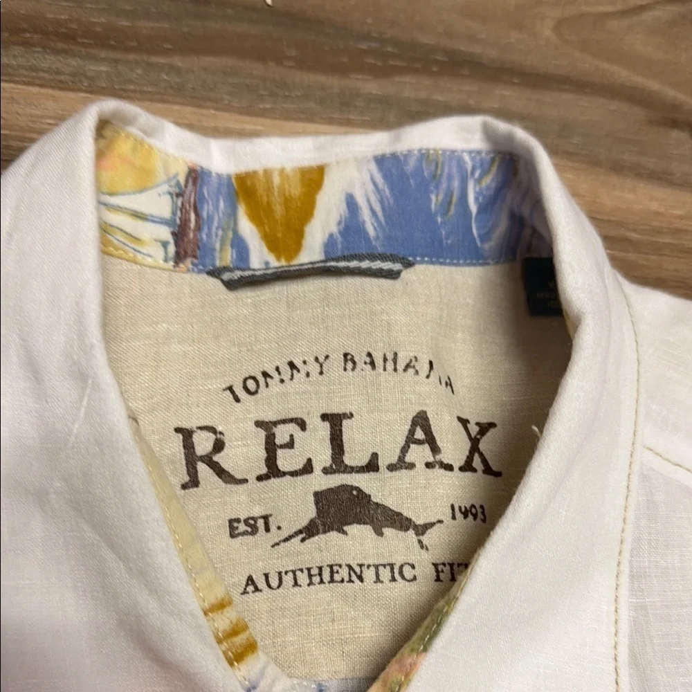 Tommy Bahama Mens XL 100% Linen Authentic Fit Button Front Shirt Camp Travel